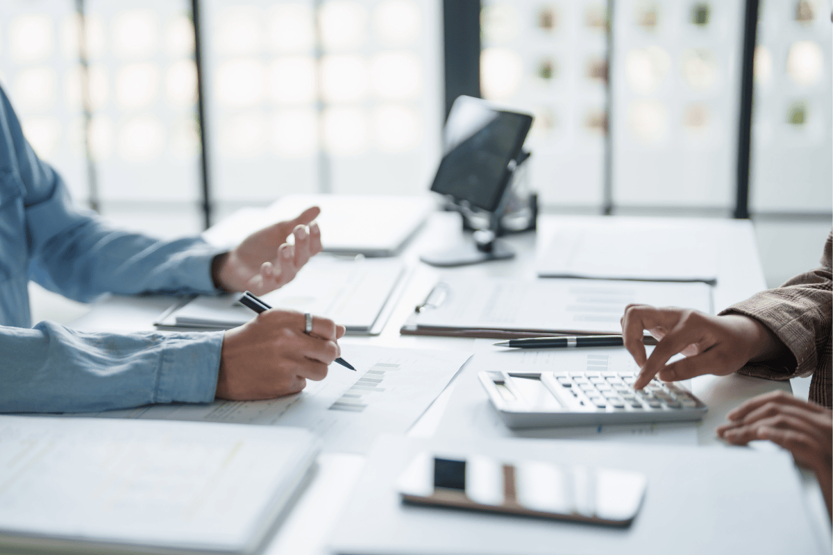 cafeteria service & canteen operator